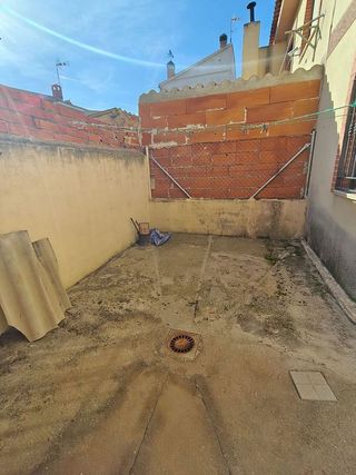 Casa adosada en venta en Bargas