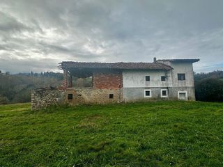 Chalet en venta en Ribadesella