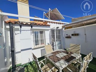 Casa adosada en venta en Teatinos en Málaga