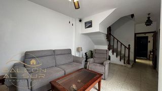 Casa adosada en venta en Centro - La Costilla en Rota