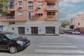 Local comercial en venta en Nueva Almería - Cortijo Grande - Vega de Acá en Almería