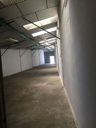 Nave industrial en venta en Avda. Cataluña en Zaragoza
