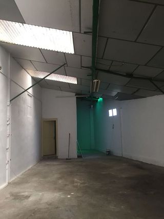 Nave industrial en venta en Avda. Cataluña en Zaragoza