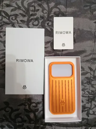 Cover iPhone 17 Pro RIMOWA Arancione