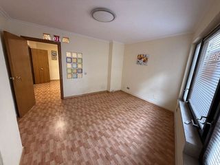 Oficina en venta en Playa Bajadilla - Puertos en Marbella