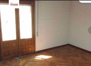 Edificio en venta en Briviesca