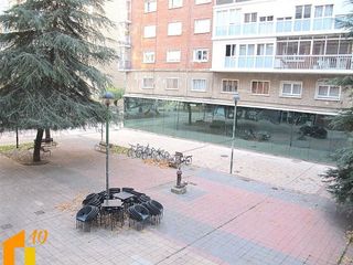 Piso en venta en Plaza España - Villa Pilar - Reyes Católicos - Vadillos en Burgos