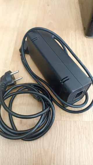 Xbox 360 Slim 250GB + Mando Negro