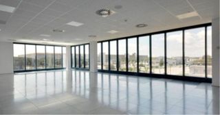 Oficina en alquiler en Zona Industrial en Prat de Llobregat, El