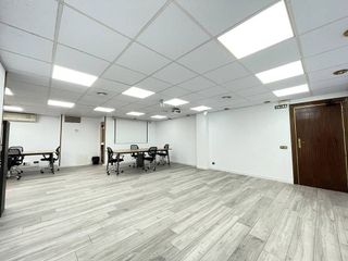 Oficina en alquiler en La Nova Esquerra de l'Eixample en Barcelona