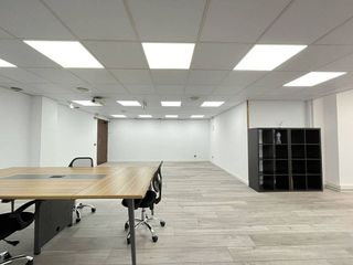 Oficina en alquiler en La Nova Esquerra de l'Eixample en Barcelona