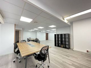 Oficina en alquiler en La Nova Esquerra de l'Eixample en Barcelona