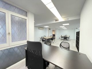 Oficina en alquiler en La Nova Esquerra de l'Eixample en Barcelona