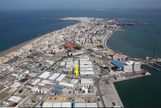 Oficina en alquiler en Cortadura - Zona Franca  en Cádiz