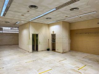 Local comercial en alquiler en El Llano en Gijón