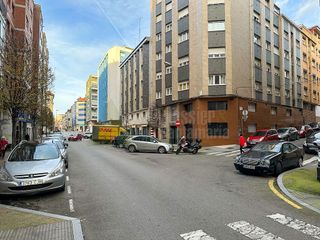 Local comercial en alquiler en El Llano en Gijón