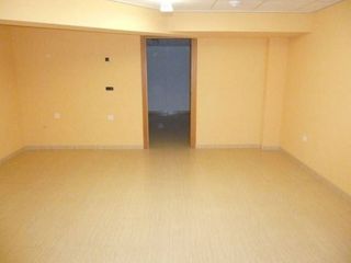 Local comercial en alquiler en Almansa
