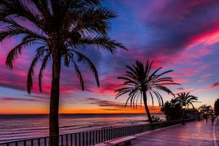 Local comercial en alquiler en Playa Bajadilla - Puertos en Marbella