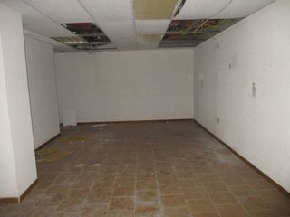 Local comercial en alquiler en Almansa
