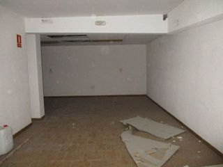 Local comercial en alquiler en Almansa