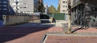 Garaje en alquiler en Girón - Villa del Prado en Valladolid