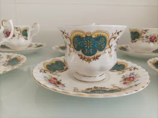 Set di 6 tazze e piatti Royal Albert in porcellana