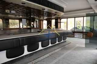 Local comercial en alquiler en San Isidro - Los Almendros en Alcalá de Henares