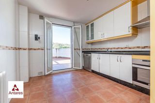 Casa pareada en venta en Cenes de la Vega