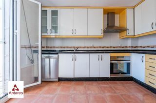 Casa pareada en venta en Cenes de la Vega