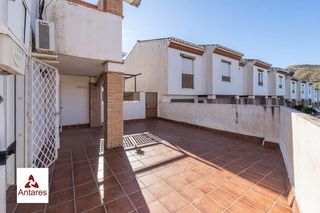 Casa pareada en venta en Cenes de la Vega