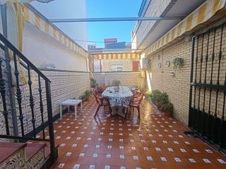 Casa adosada en venta en Lepanto en Mairena del Aljarafe