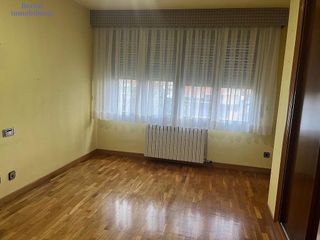 Chalet en venta en Cascajos - Piqueras en Logroño