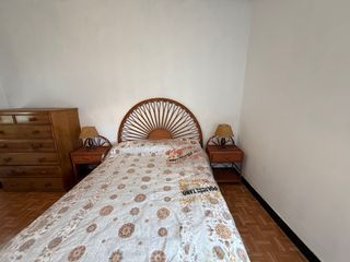 Cama Ratán Estilo Peacock + Colchón