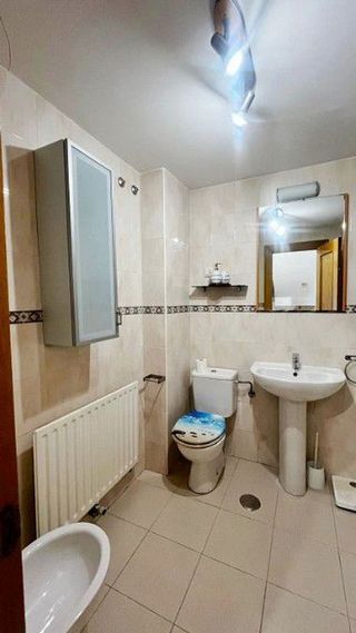 Casa adosada en venta en Villares de la Reina