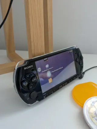 Console Sony PSP Nera + Gioco Blood Bowl