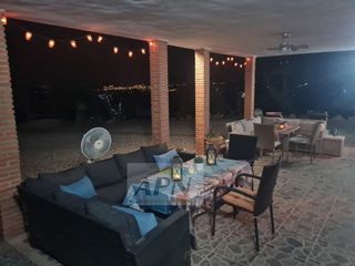 Chalet en venta en Álora