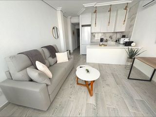 Chalet en venta en Torrelamata - La Mata en Torrevieja