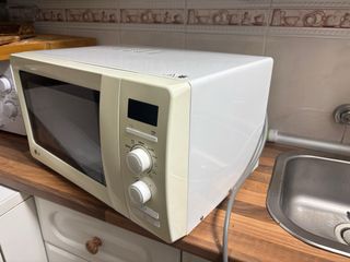 Microondas LG Mediano