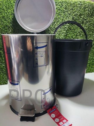 Cubo de basura para cocina de 20 litros con pedal