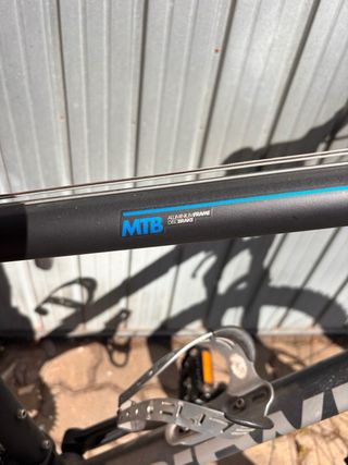 Bicicletta MTB Nera