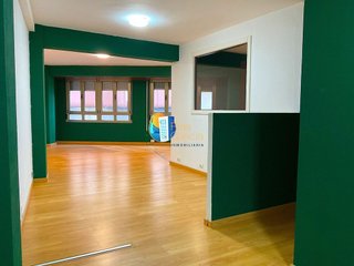 Local comercial en venta en Ribeira