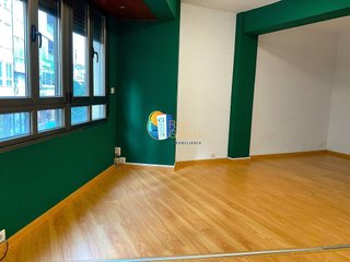Local comercial en venta en Ribeira
