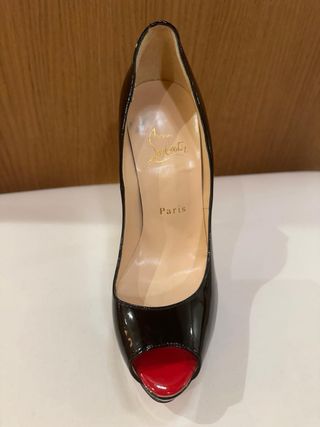 Zapatos Louboutin Tacón Alto Negro Charol