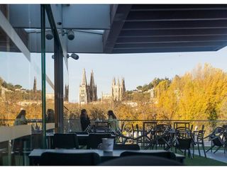 Piso en venta en Plaza España - Villa Pilar - Reyes Católicos - Vadillos en Burgos