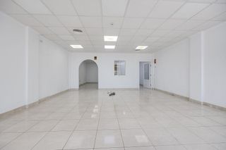 Local comercial en venta en Playa de los Locos en Torrevieja