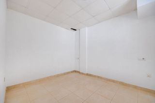 Local comercial en venta en Playa de los Locos en Torrevieja