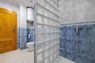 Local comercial en venta en Playa de los Locos en Torrevieja