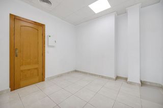 Local comercial en venta en Playa de los Locos en Torrevieja