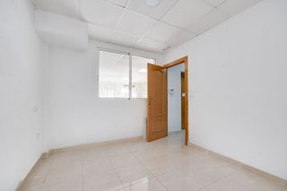 Local comercial en venta en Playa de los Locos en Torrevieja