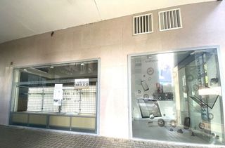 Local comercial en venta en Barañain